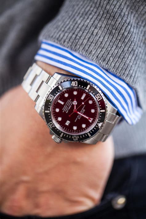 rolex sea dweller roter schriftzug